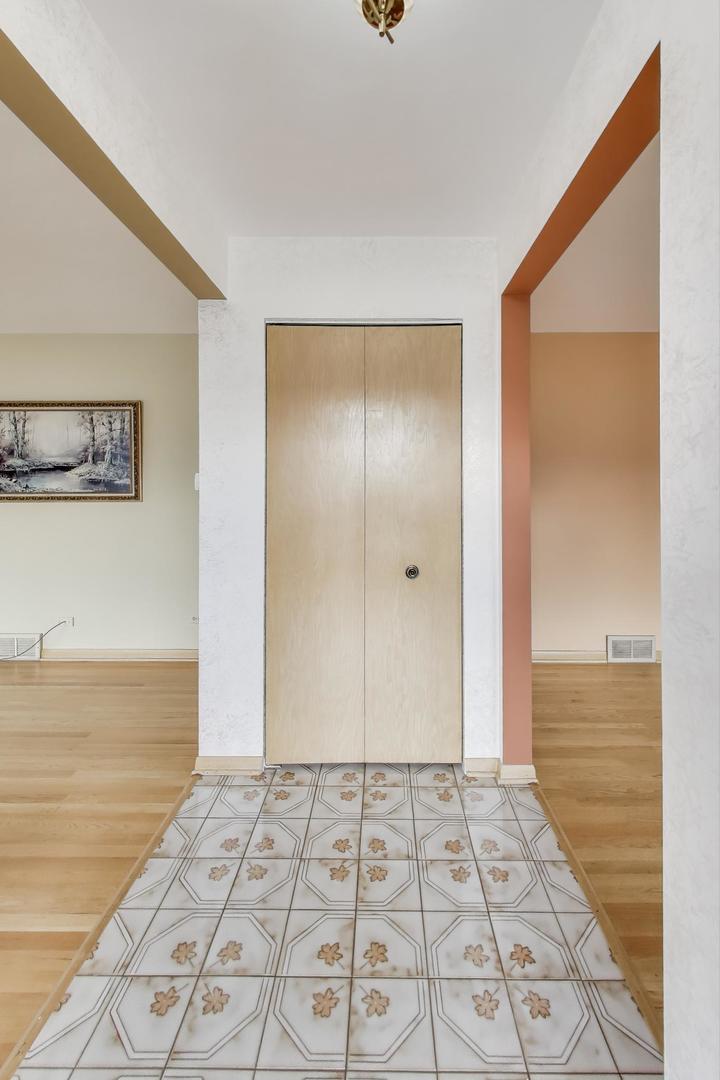 Undisclosed Address Chicago, IL 60656 - Photo 5 of 37 a view of an empty room