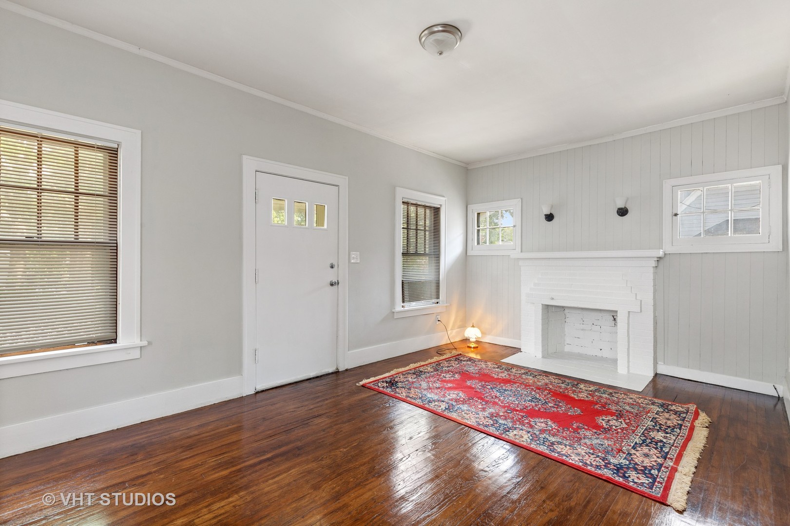 310 Gertrude Street Elgin, IL 60123 - Photo 2 of 12