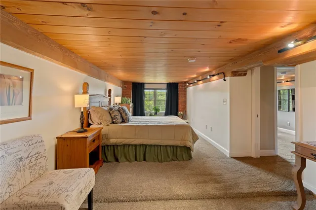 $419,000 | 1 Tupperware Drive, Unit 226, North Smithfield, RI 02896