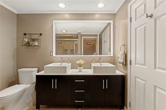 $419,000 | 1 Tupperware Drive, Unit 226, North Smithfield, RI 02896