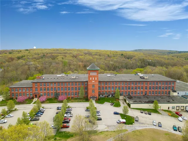 $419,000 | 1 Tupperware Drive, Unit 226, North Smithfield, RI 02896