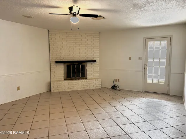 $185,000 | 113 Valencia Drive, Lafayette, LA 70506