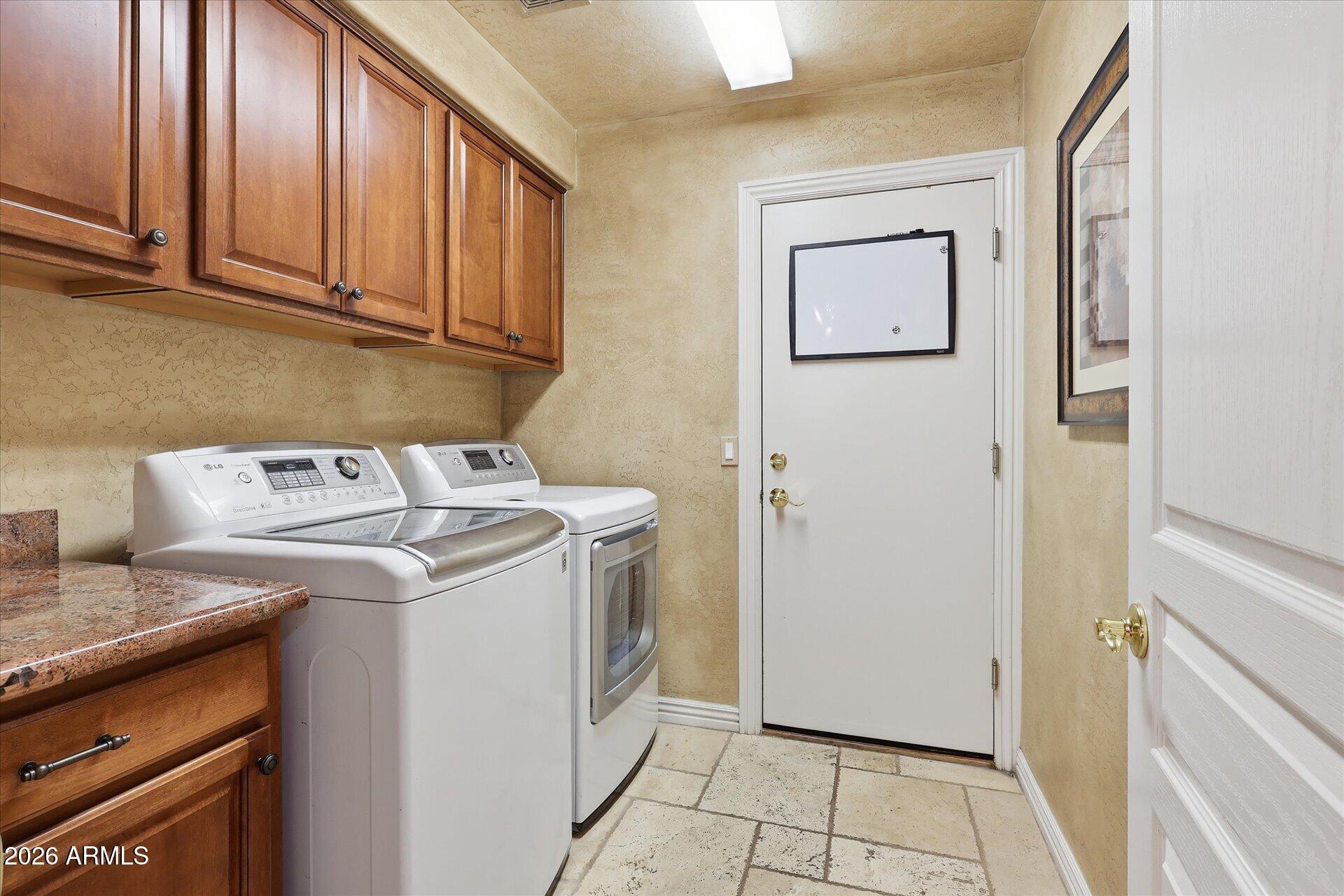 2324 West Zenith Lane Phoenix, AZ 85085 - Photo 32 of 85 Laundry Room