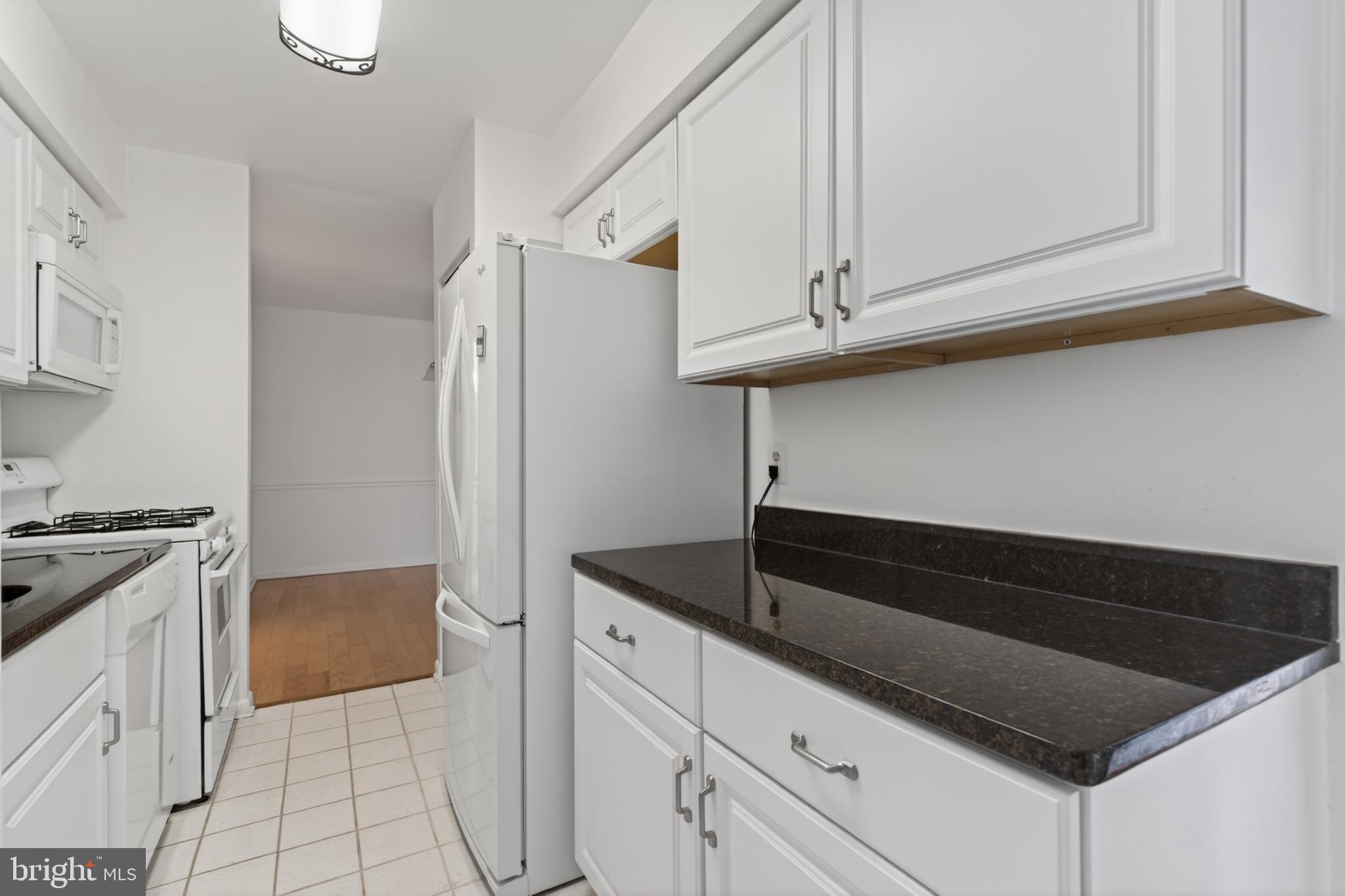 11260 Chestnut Grove Square, Unit 139 Reston, VA 20190 - Photo 7 of 26