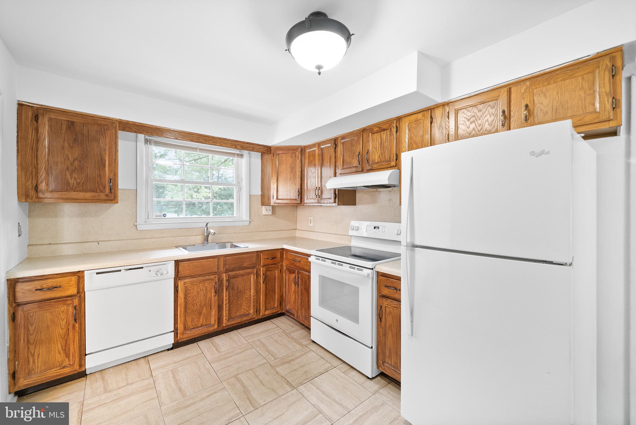 628 Vernon Road Springfield, PA 19064 - Photo 26 of 48