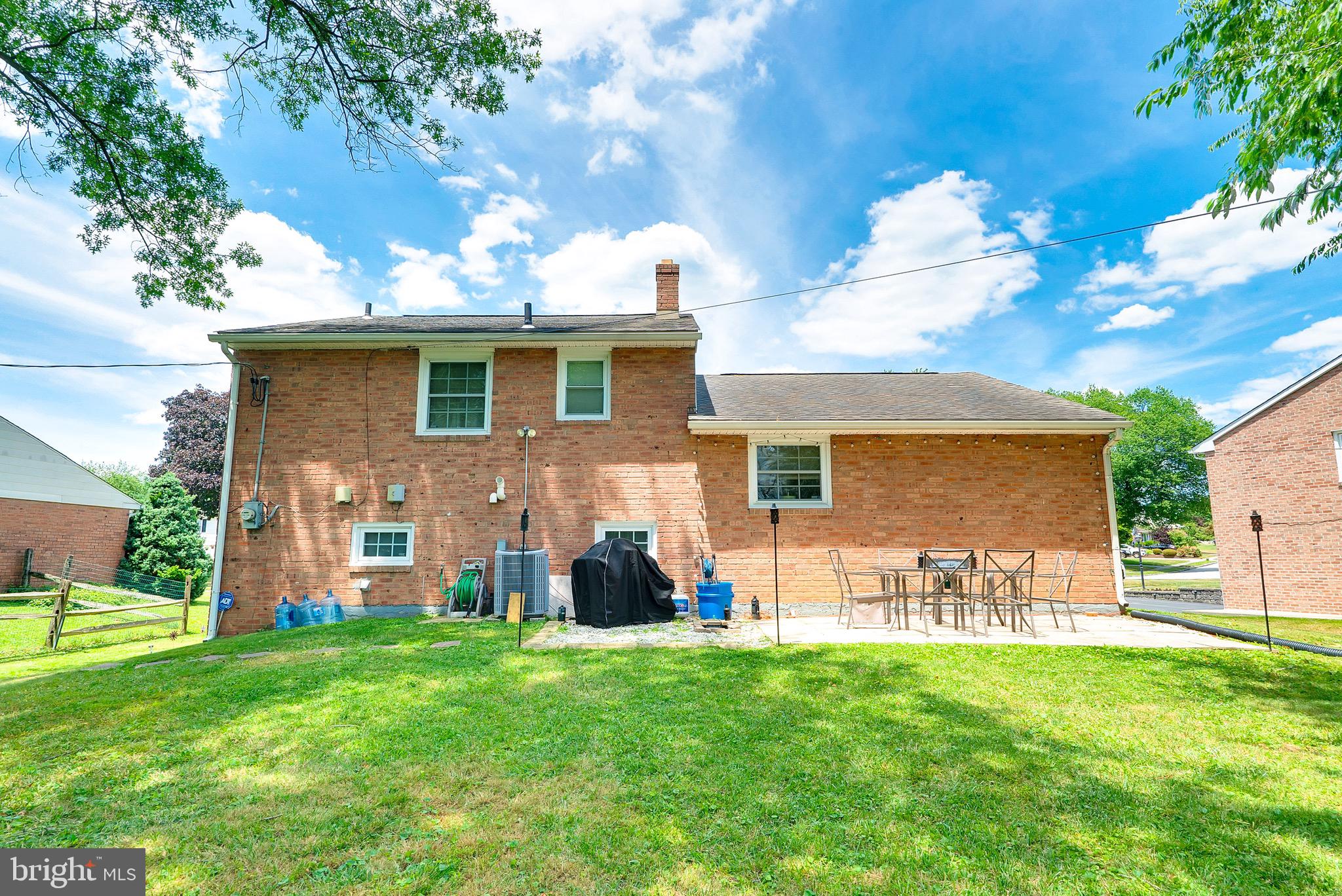 628 Vernon Road Springfield, PA 19064 - Photo 6 of 48