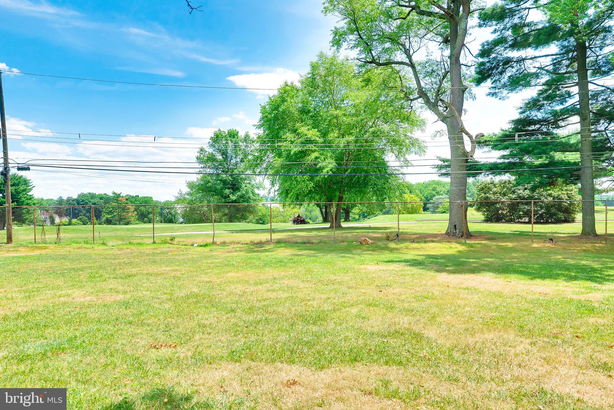 628 Vernon Road Springfield, PA 19064 - Photo 9 of 48