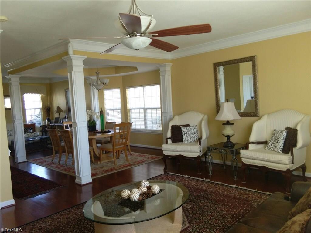821 Hedgepath Terrace High Point, NC 27265 - Photo 4 of 18 Dining