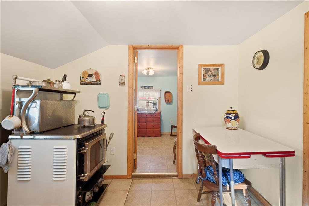 154 Findley Street New Baltimore, PA 15553 - Photo 12 of 32 a room with furniture and wooden floor