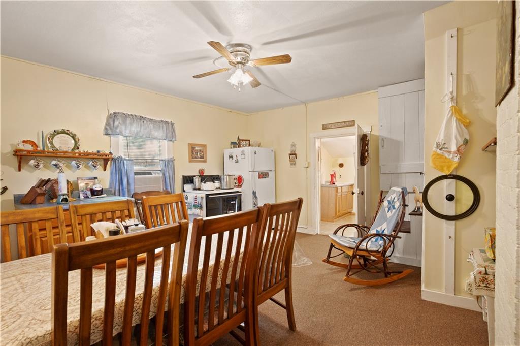 154 Findley Street New Baltimore, PA 15553 - Photo 5 of 32 a view of a livingroom with furniture and bathroom