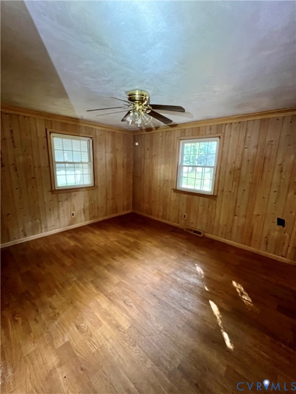 17406 Sandy Ford Road Chesterfield, VA 23838 - Photo 18 of 23 an empty room with windows and closet