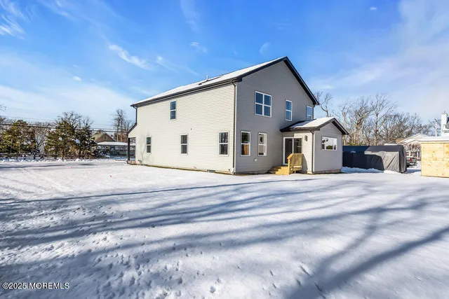 $898,900 | 420 New Jersey Avenue, Pine Beach, NJ 08741