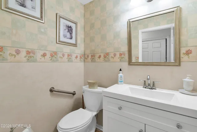 $599,999 | 13 Mountain Ridge Drive, Cedar Grove, NJ 07009