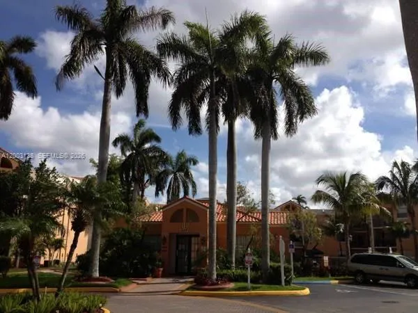 $1,800 | 6284 Northwest 186th Street, Unit 215, Hialeah, FL 33015