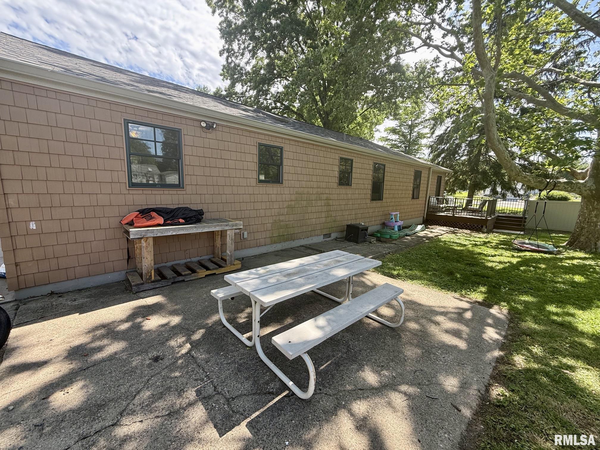 27 Circle Drive Springfield, IL 62703 - Photo 31 of 36