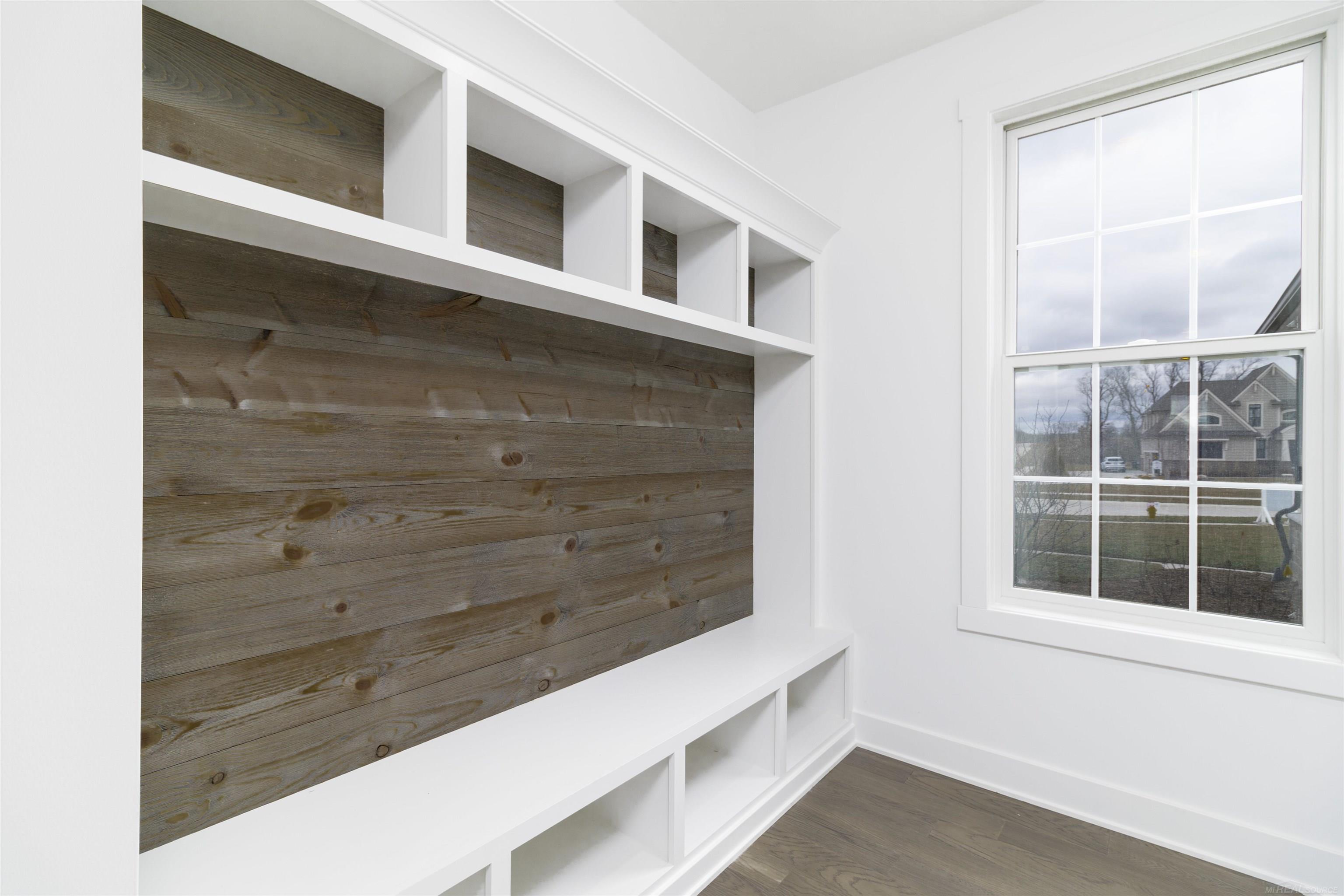 7583 Brunswick Washington, MI 48095 - Photo 27 of 31 Mud Room