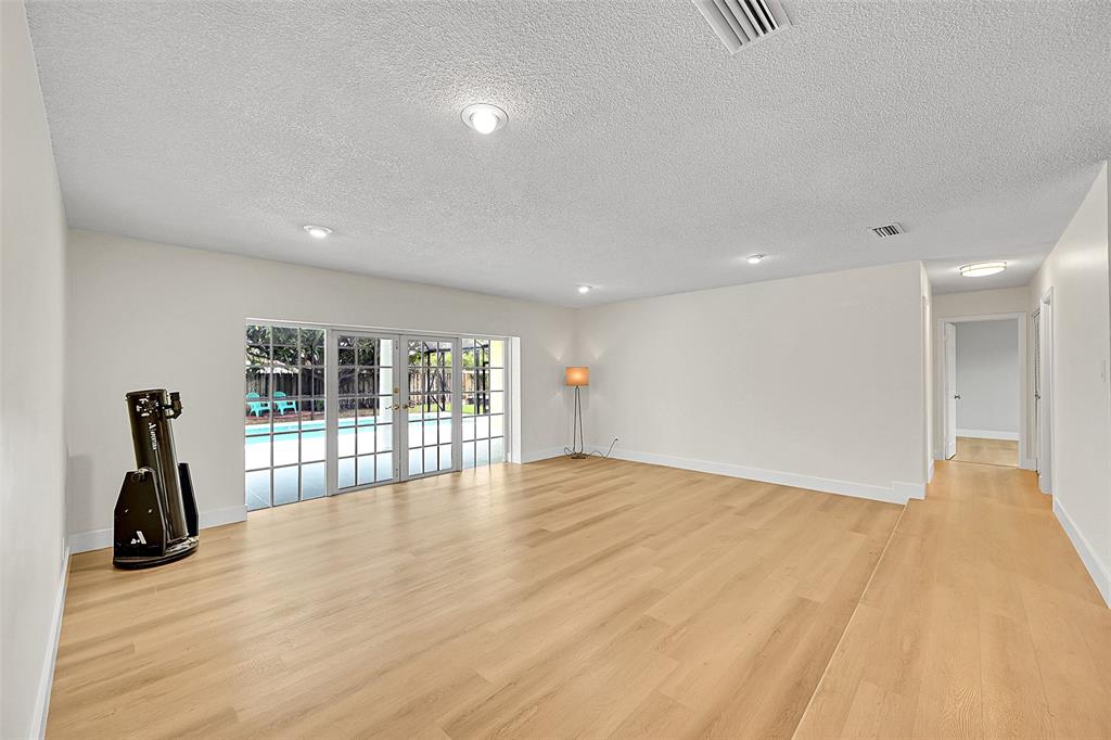 1480 Southwest 66th Terrace Plantation, FL 33317 - Photo 12 of 73 1