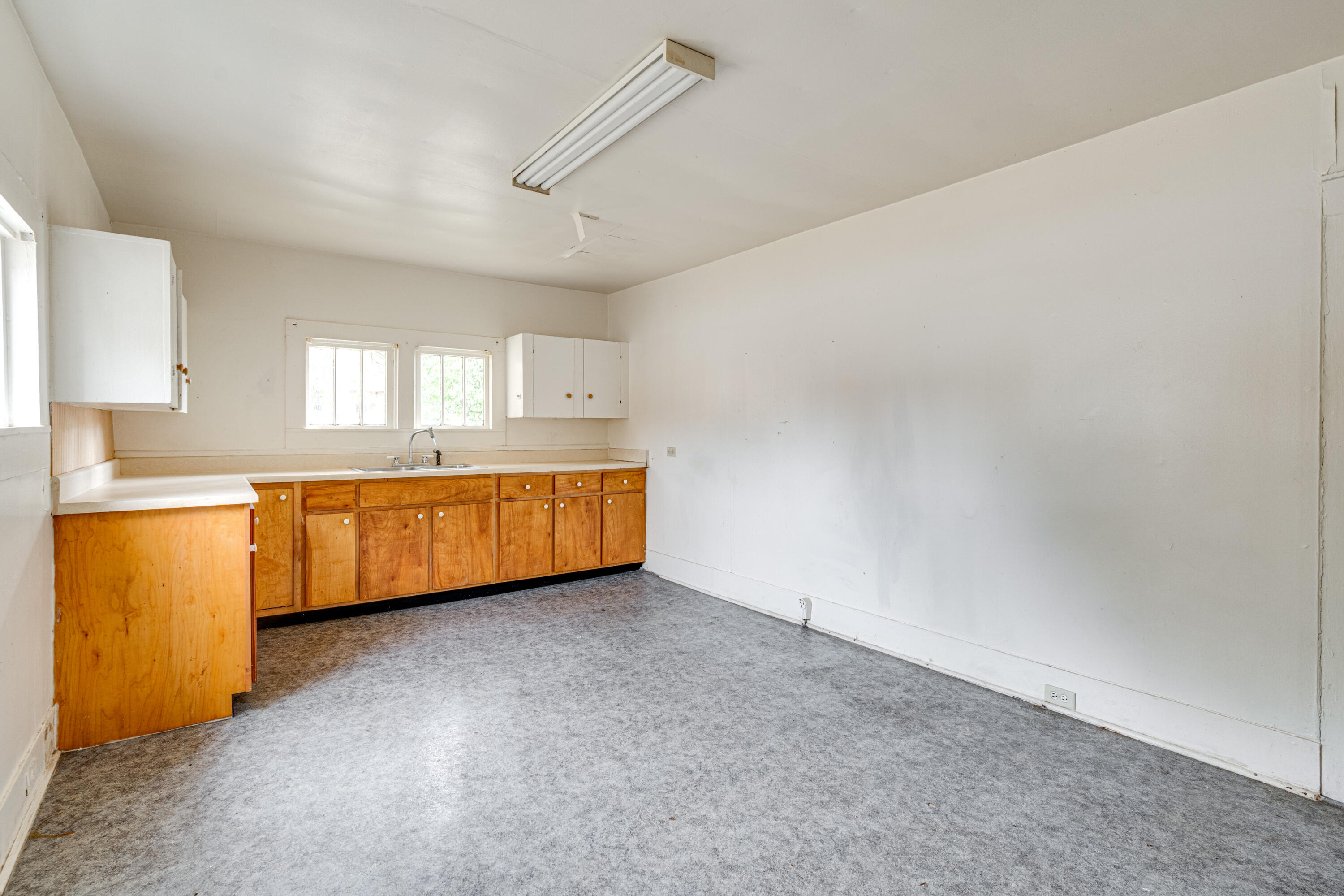 300 West 4th Street Jasper, TN 37347 - Photo 10 of 23 300 W 4th St-15