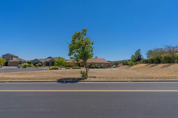 a view of a lake and outdoor space