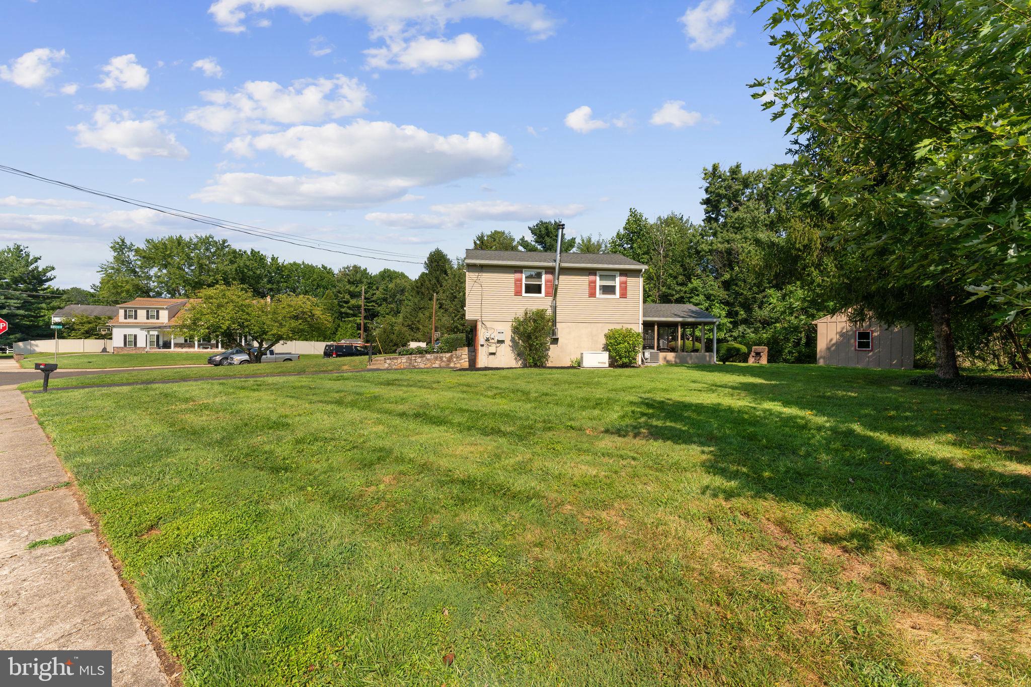 14 Broadale Road Doylestown, PA 18901 - Photo 3 of 30 Gallery Image 3