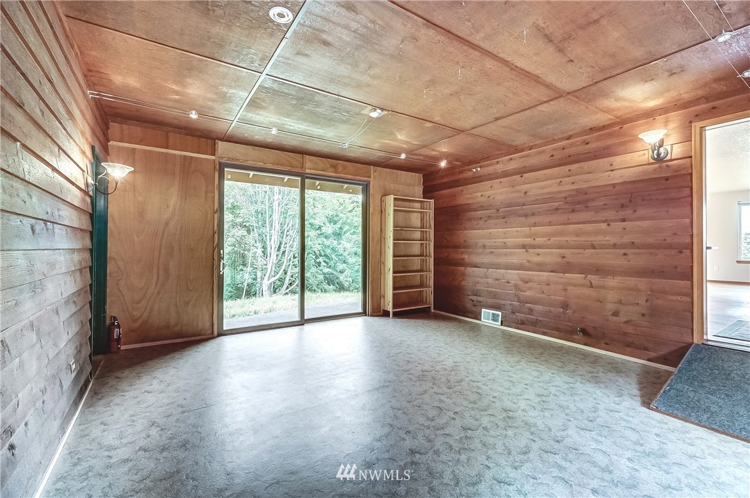3993 East Grapeview Loop Road Grapeview, WA 98546 - Photo 12 of 25 Gallery Image 12