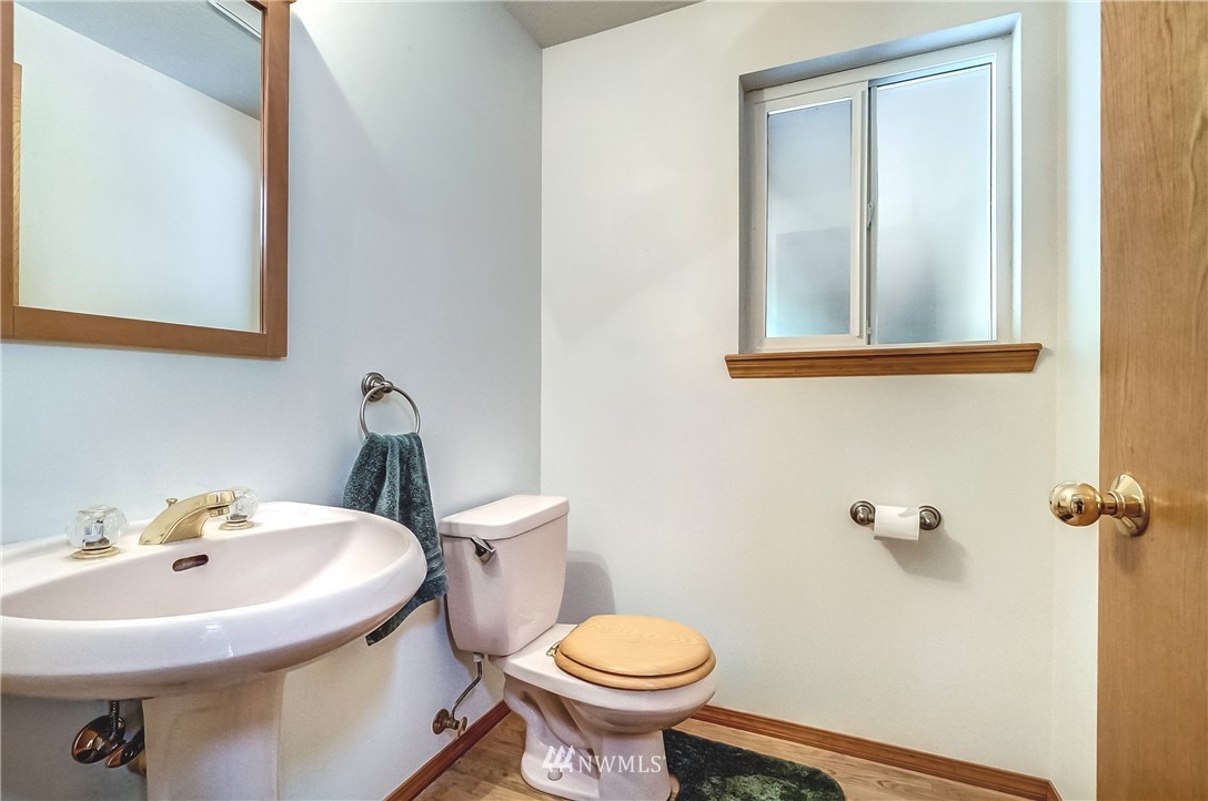 3993 East Grapeview Loop Road Grapeview, WA 98546 - Photo 13 of 25 Gallery Image 13