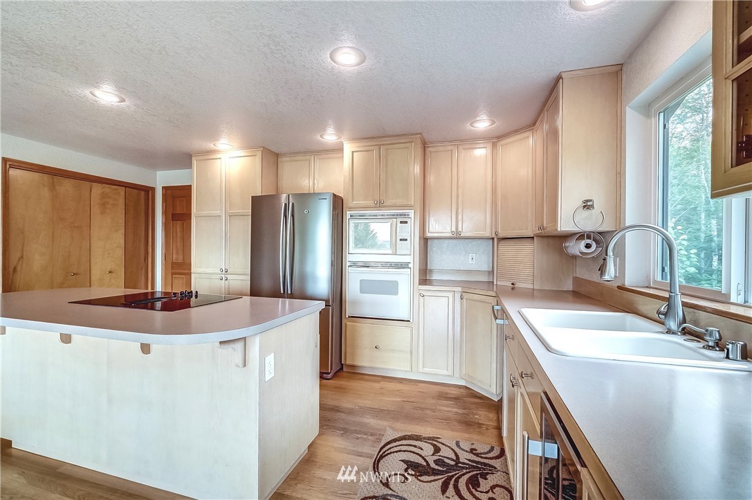 3993 East Grapeview Loop Road Grapeview, WA 98546 - Photo 9 of 25 Gallery Image 9