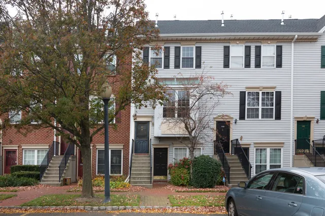 $549,900 | 112 Cottonwood Street, Jersey City, NJ 07305