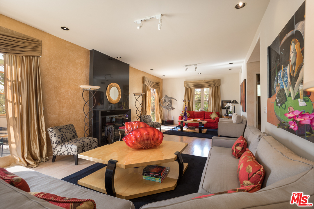 12473 Promontory Road Los Angeles, CA 90049 - Photo 9 of 48