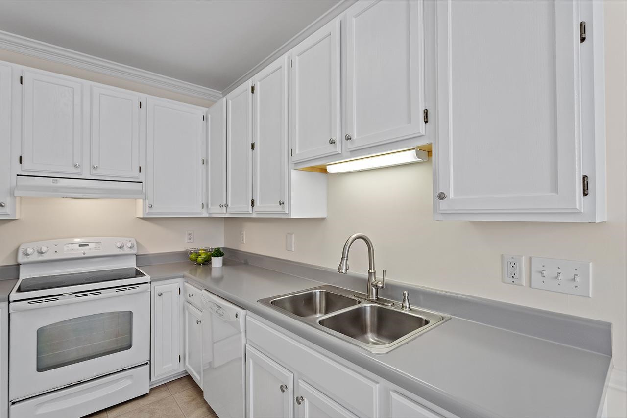 232 Vinca Circle Cary, NC 27513 - Photo 9 of 32 Photo 9