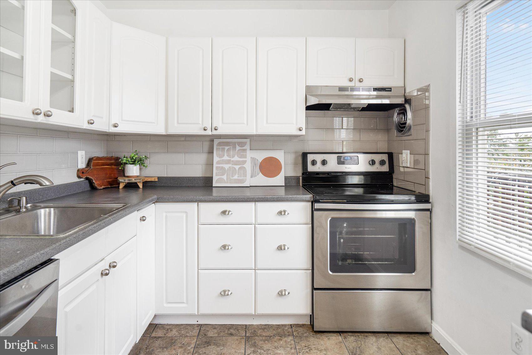17 Lerner Court, Unit 33L Nottingham, MD 21236 - Photo 12 of 37