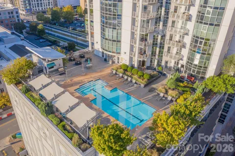 $654,000 | 333 West Trade Street, Unit 1200, Charlotte, NC 28202