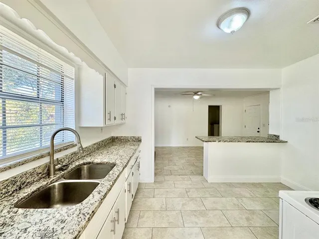 $1,700 | 1302 East New Orleans Avenue, Tampa, FL 33603