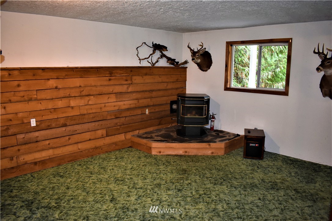 4543 Columbia Heights Road Longview, WA 98632 - Photo 17 of 21 Gallery Image 17