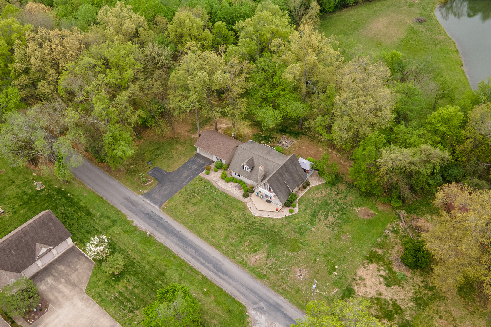 13265 Hafer Road Herrin, IL 62948 - Photo 4 of 60
