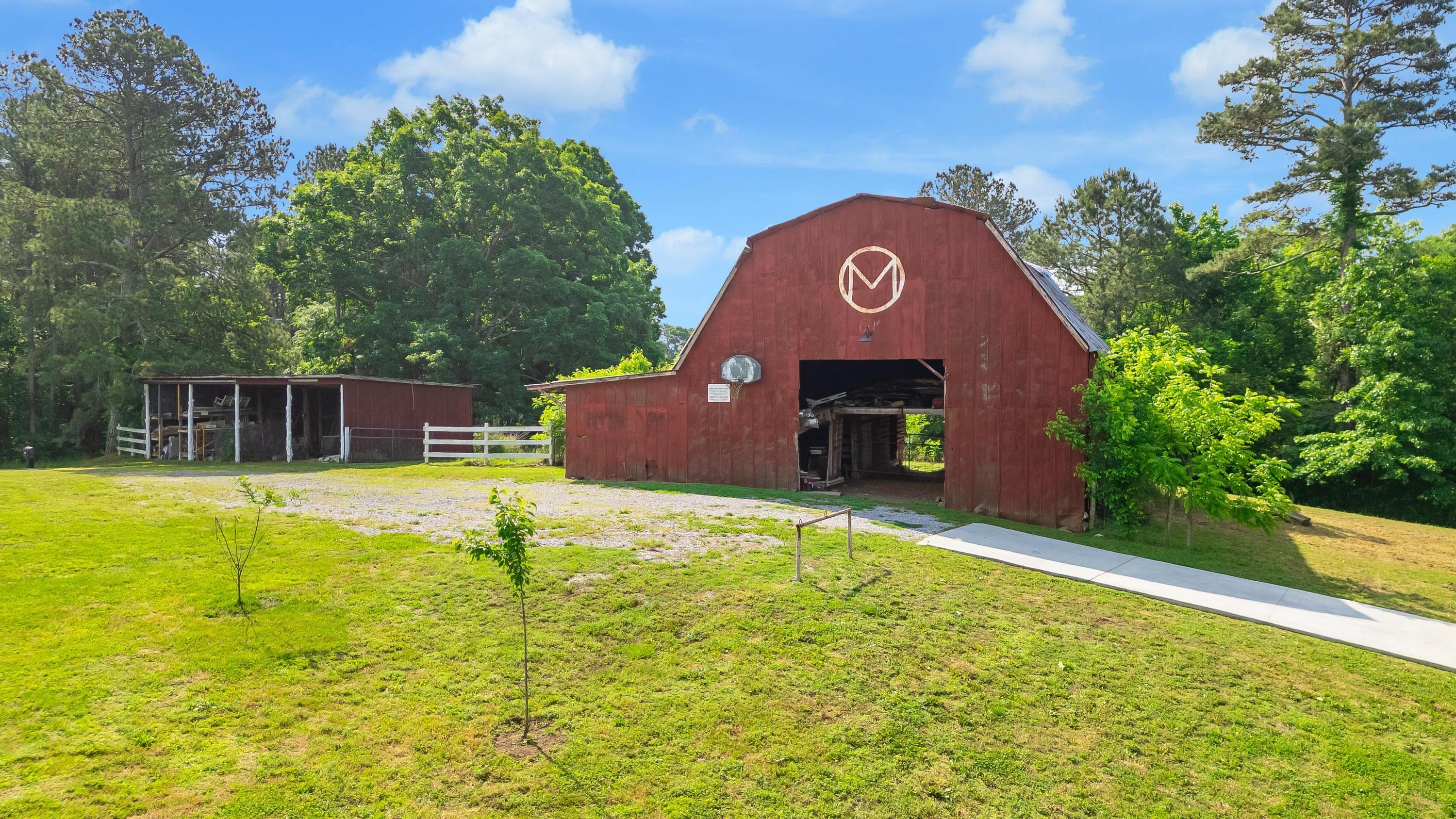 1334-1356 Johnson Road Southeast Cleveland, TN 37323 - Photo 41 of 45 Barn