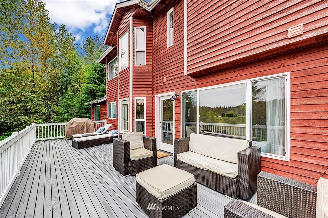 1123 Southwest Lake Roesiger Road Snohomish, WA 98290 - Photo 17 of 19