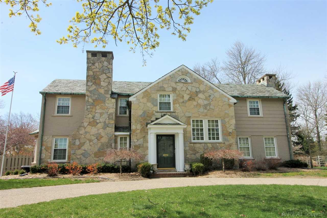 621 South Oxford Road Grosse Pointe Woods, MI 48236 - Photo 2 of 57