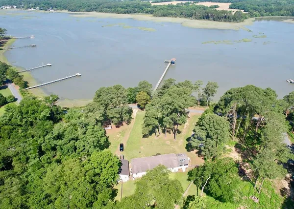 $569,000 | 38157 Bells Neck Road, Painter, VA 23420