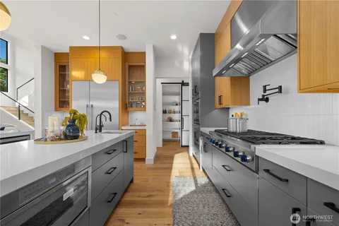 $3,450,000 | 5225 114th Avenue Northeast, Kirkland, WA 98033