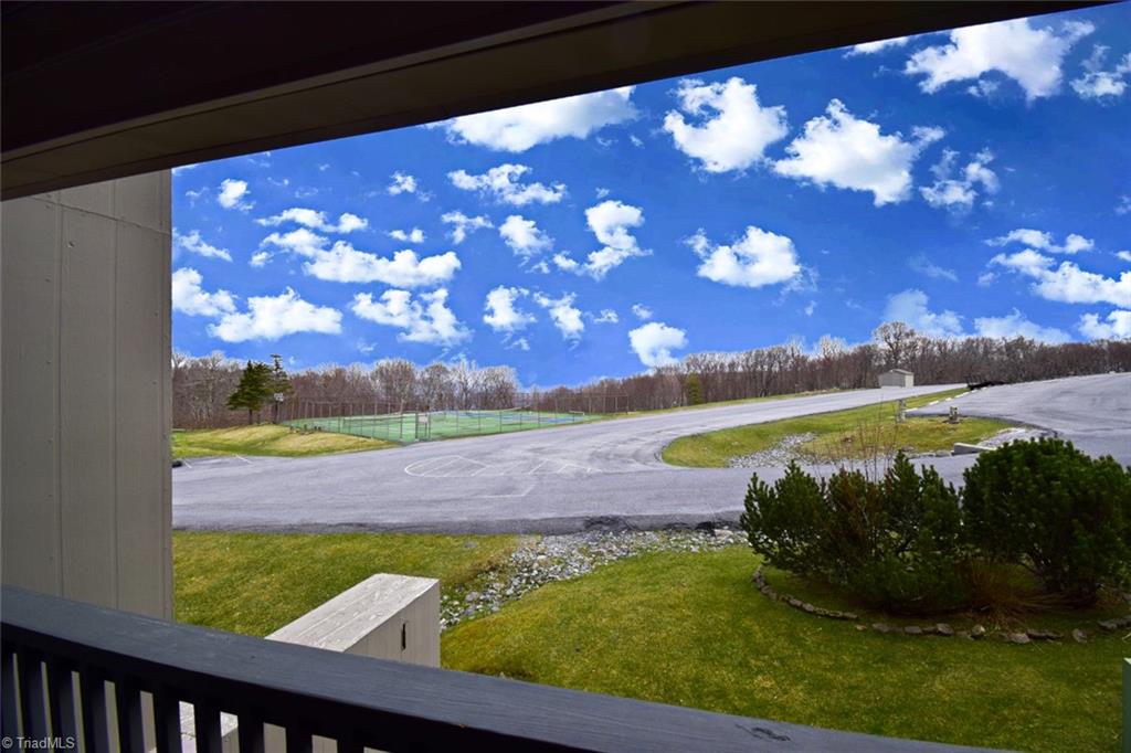 301 Pinnacle Inn Road, Unit 3130 Beech Mountain, NC 28604 - Photo 6 of 41 View from Unit 3130