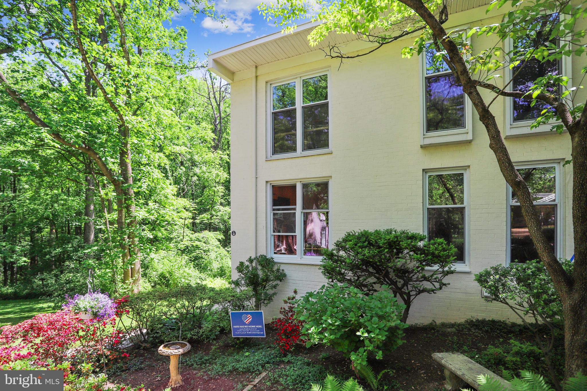 1658 Wainwright Drive Reston, VA 20190 - Photo 5 of 103 Front View