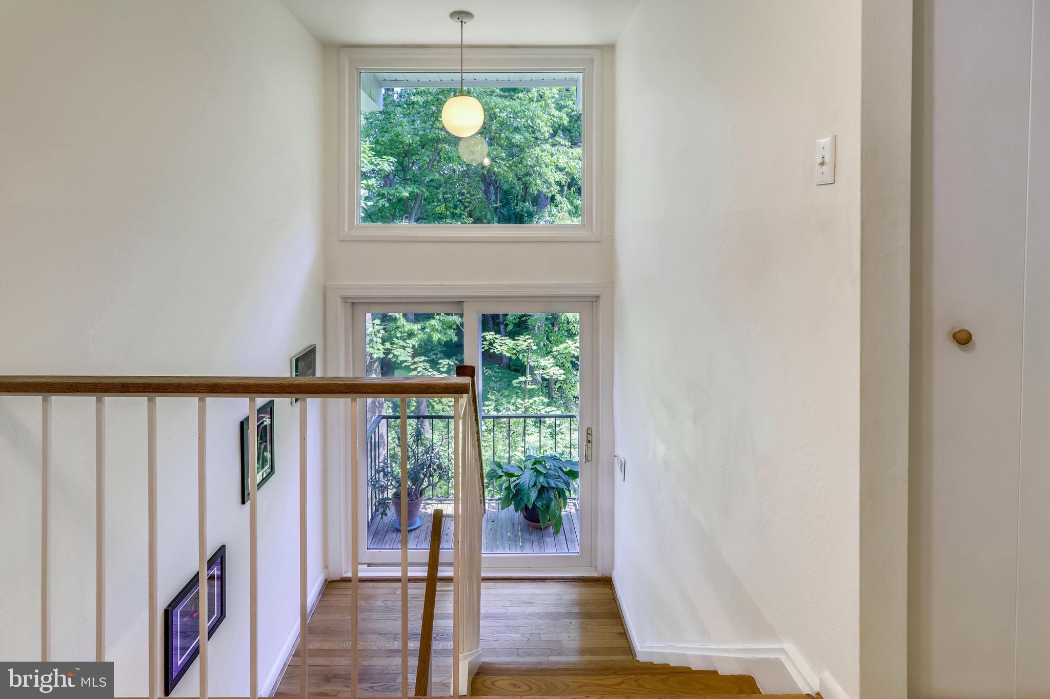 1658 Wainwright Drive Reston, VA 20190 - Photo 44 of 103 Foyer