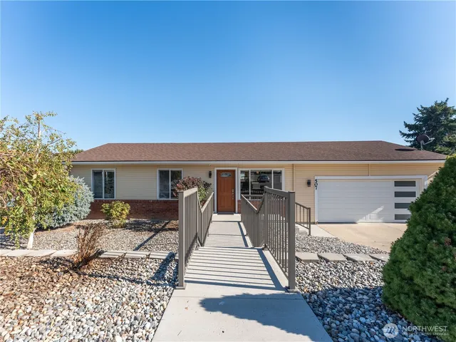 $494,900 | 507 Cedar Wood Lane, Wenatchee, WA 98801