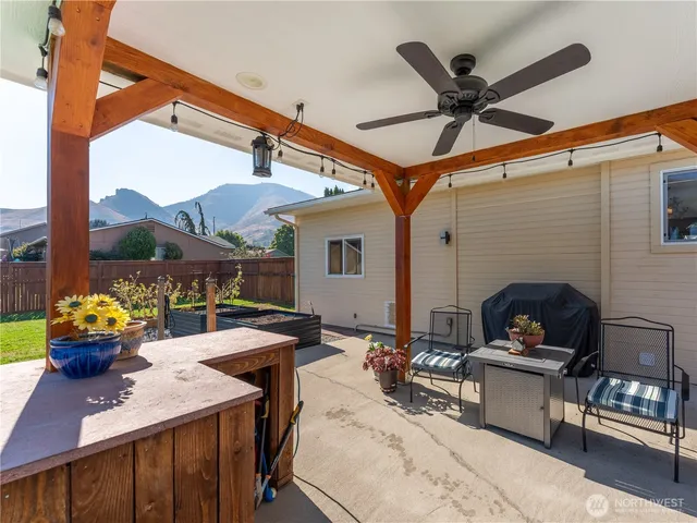 $494,900 | 507 Cedar Wood Lane, Wenatchee, WA 98801