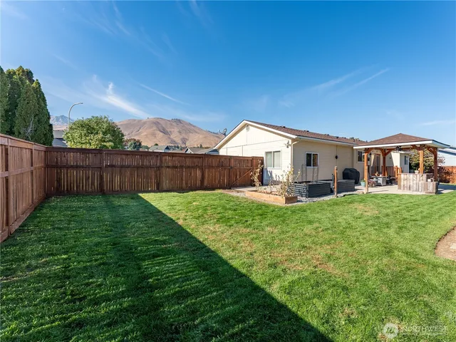 $494,900 | 507 Cedar Wood Lane, Wenatchee, WA 98801