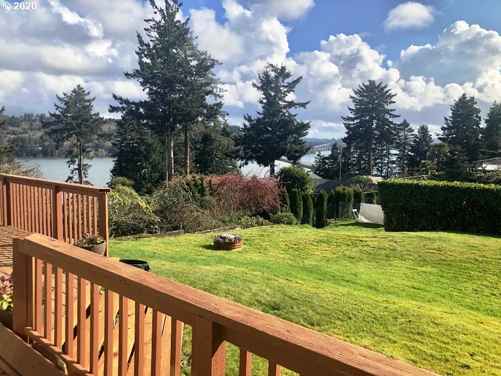 67295 West Westview Road North Bend, OR 97459 - Photo 3 of 31 Gallery Image 3