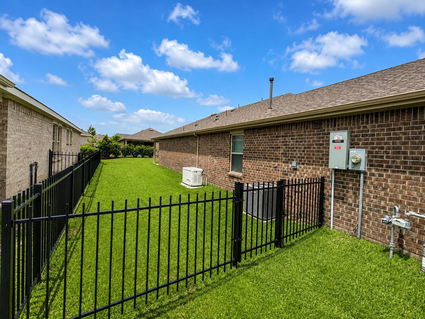 226 Flaxen Chestnut Spring Spring, TX 77382 - Photo 37 of 38 Side yard view