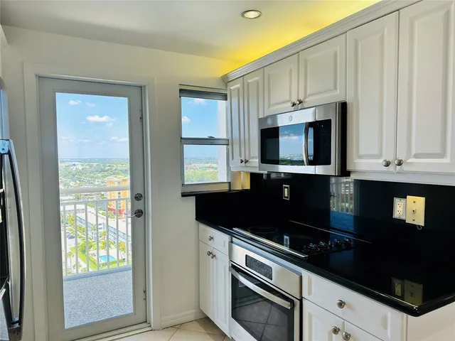 $669,900 | 750 North Ocean Boulevard, Unit 2010, Pompano Beach, FL 33062