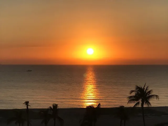 $669,900 | 750 North Ocean Boulevard, Unit 2010, Pompano Beach, FL 33062